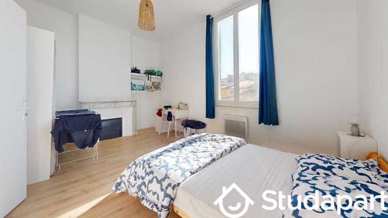 Chambre - 83 m² - 1 pièce