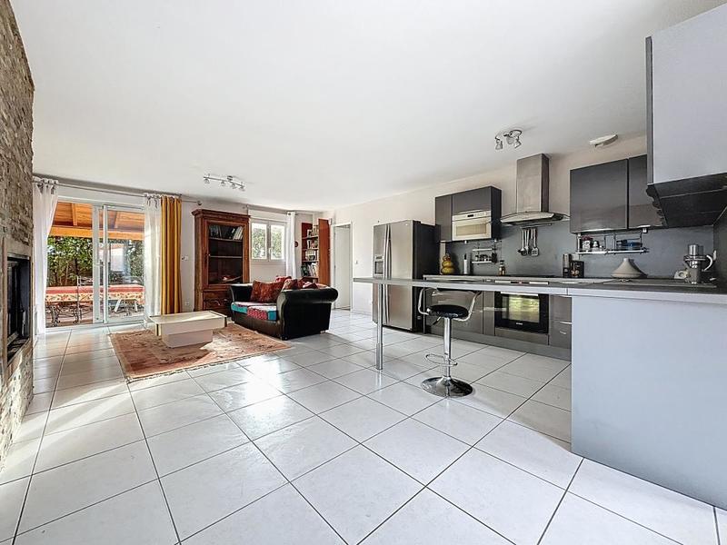 Maison - 102 m² - 4 pièces