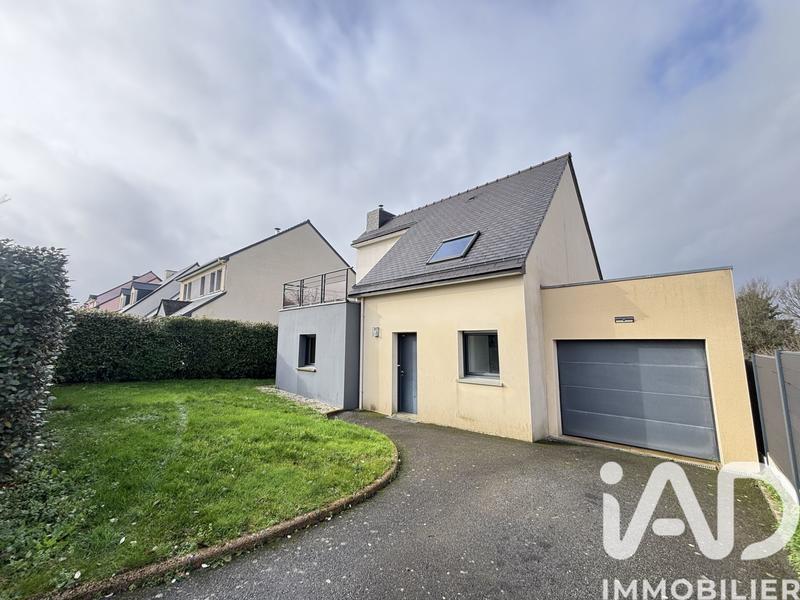 Maison - 98 m² - 5 pièces