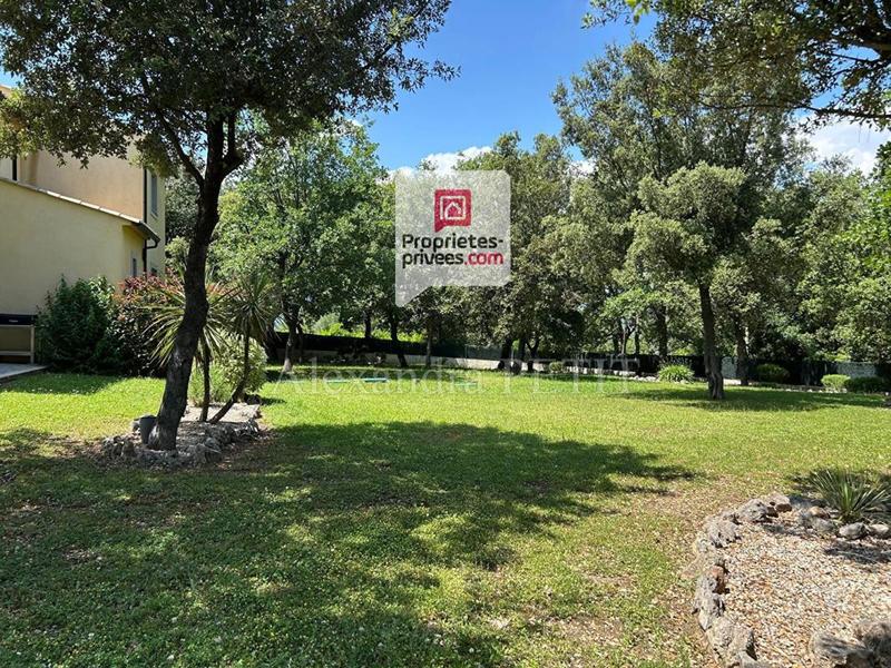 Maison - 257 m² - 7 pièces