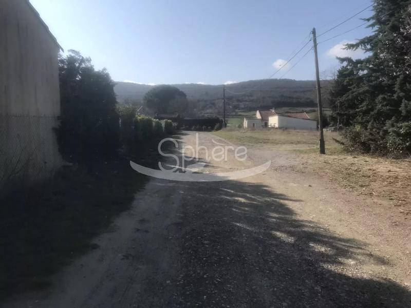 Hangar - 525 m² - 1 pièce