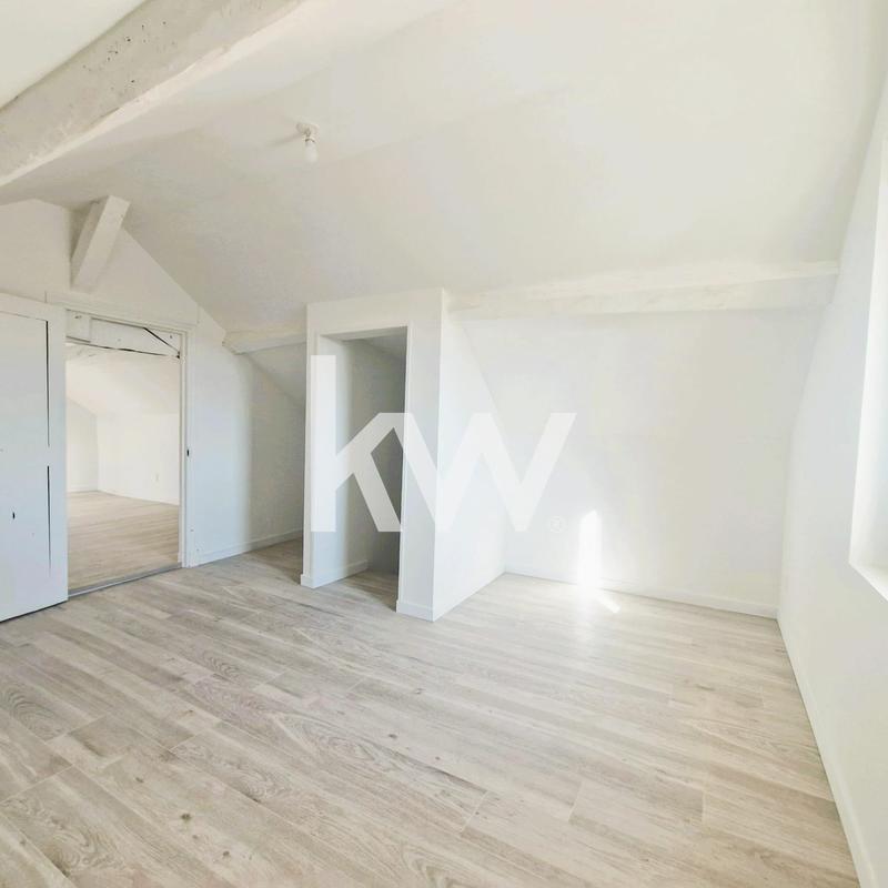 Maison - 94 m² - 5 pièces