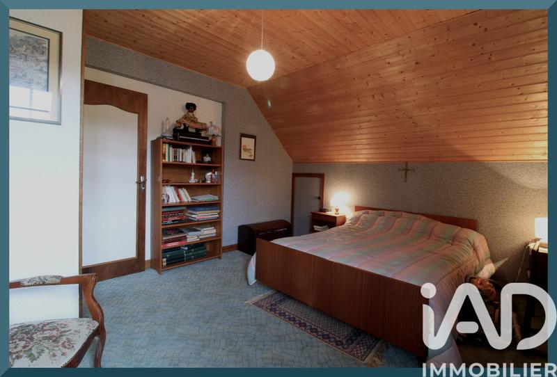 Maison - 180 m² - 8 pièces