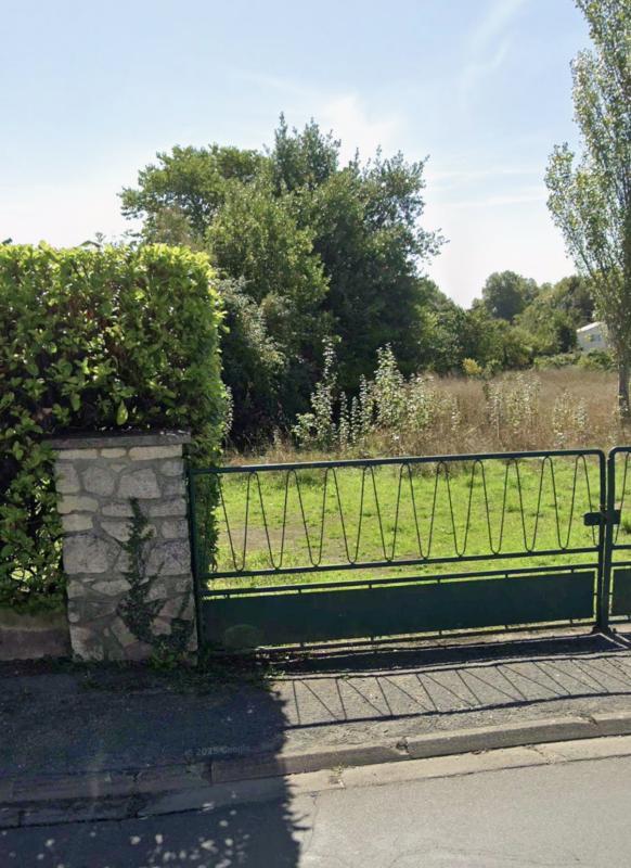 Terrain constructible - 228 m²