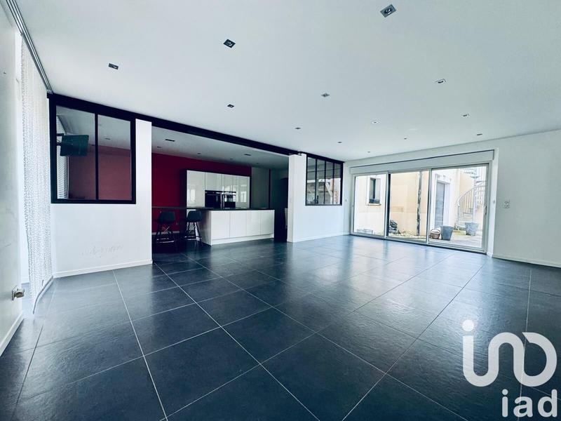 Maison de village - 304 m² - 7 pièces