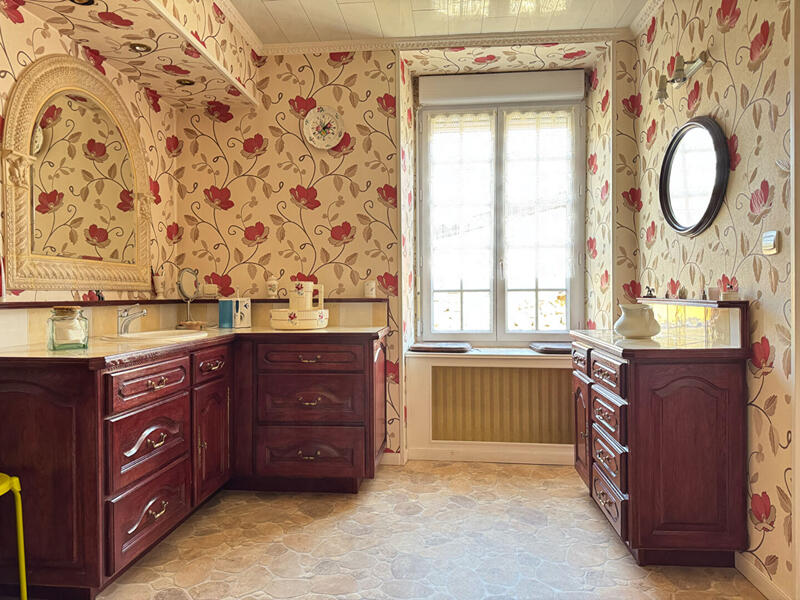 Maison - 186 m² - 6 pièces