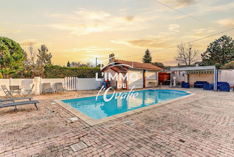 Maison - 211 m² - 7 pièces