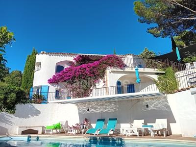 Maison d'architecte - 192 m² - 8 pièces