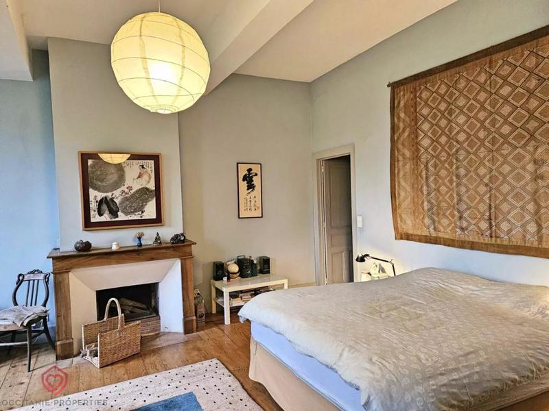 Maison de maîtres - 495 m² - 9 pièces