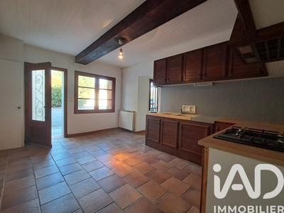 Maison de village - 80 m² - 4 pièces