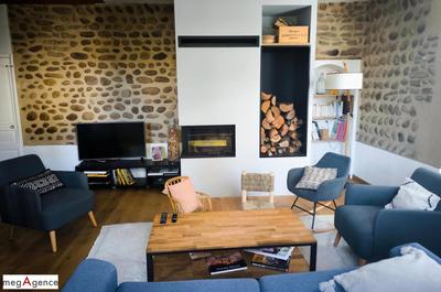 Propriété - 185 m² - 6 pièces