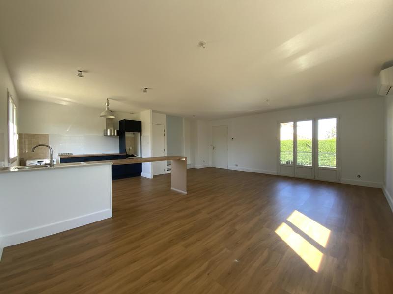 Maison jumelée - 91 m² - 5 pièces