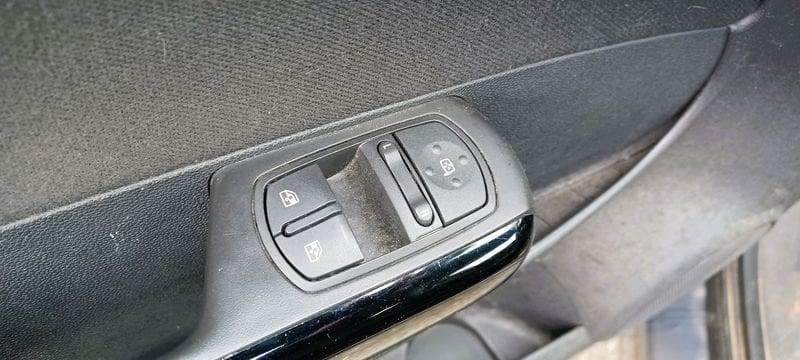 Opel Corsa 1.3 Ctdi 75cv