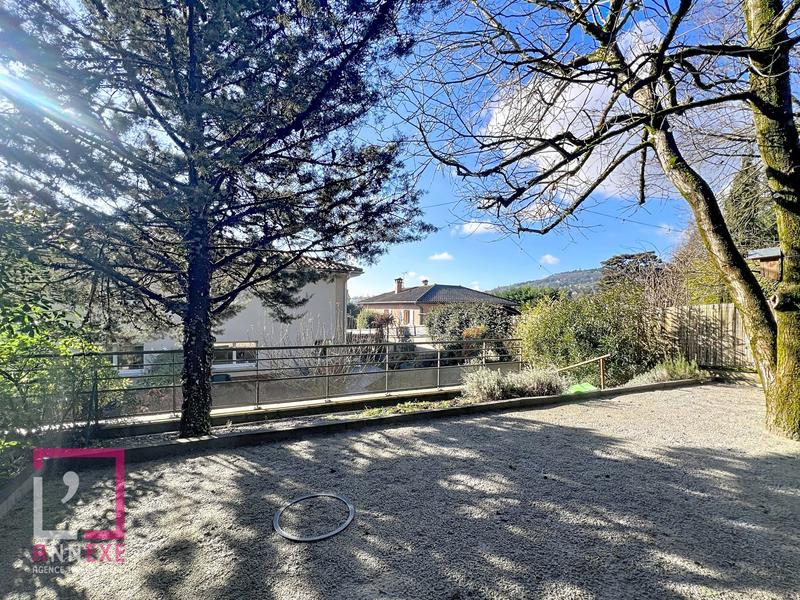 Appartement - 83 m² - 4 pièces