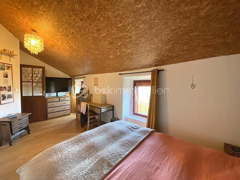 Maison traditionnelle - 157 m² - 5 pièces