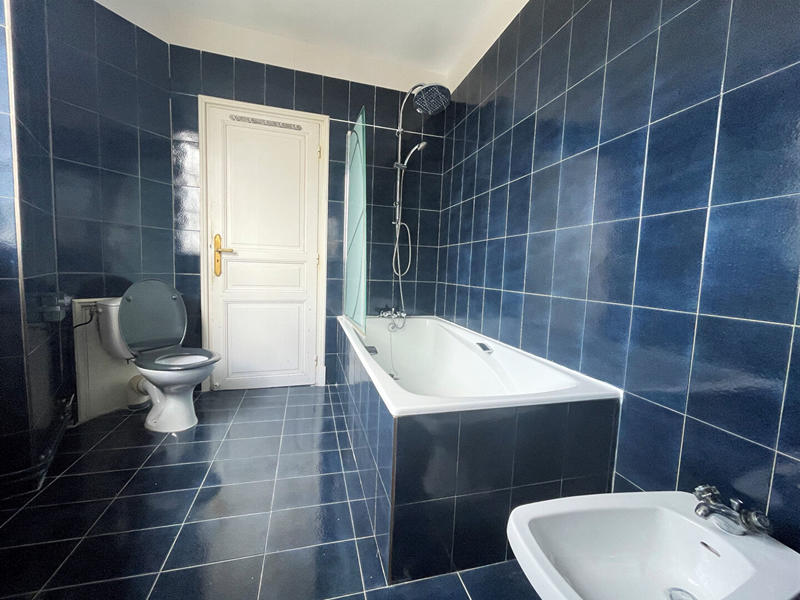 Appartement - 159 m² - 3 pièces