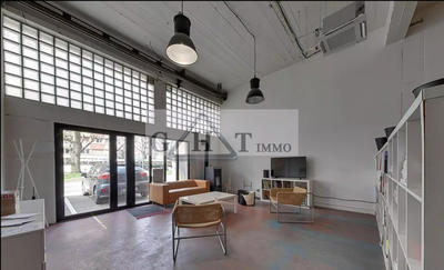 Immeuble - 1 220 m²