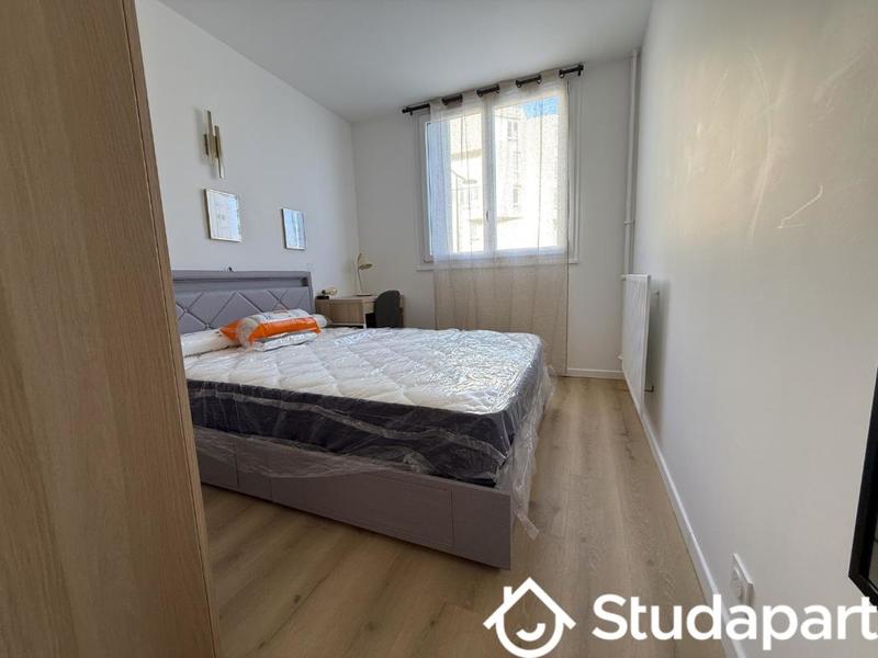 Chambre - 10 m² - 1 pièce