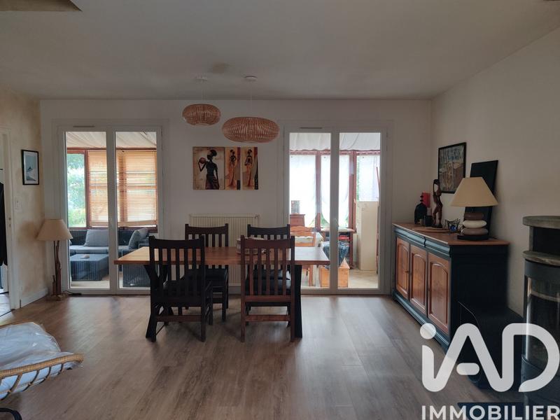 Maison - 95 m² - 4 pièces