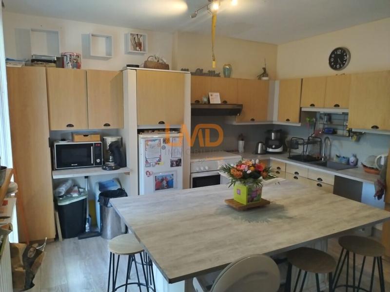 Maison - 195 m² - 8 pièces