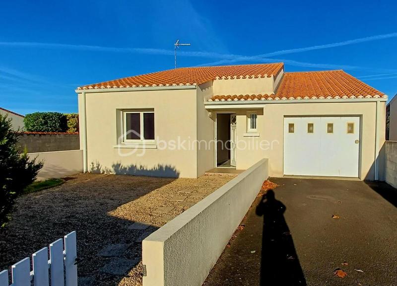 Maison - 90 m² - 4 pièces