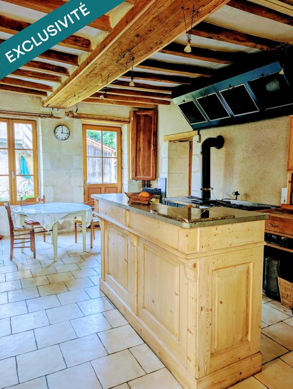 Maison - 242 m² - 7 pièces