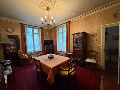 Maison - 144 m² - 6 pièces