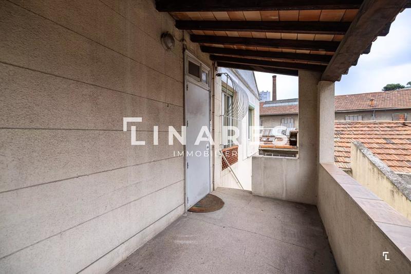 Bureau - 200 m² - 11 pièces