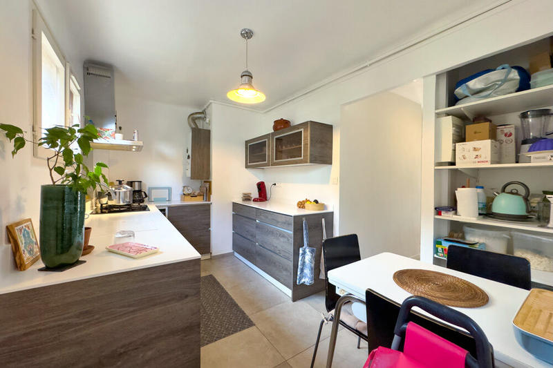 Appartement - 79 m² - 4 pièces