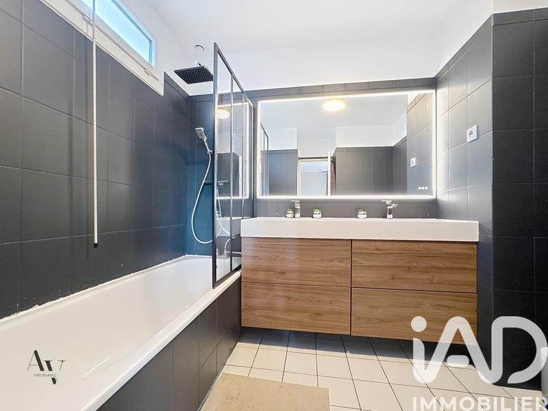 Maison - 190 m² - 7 pièces