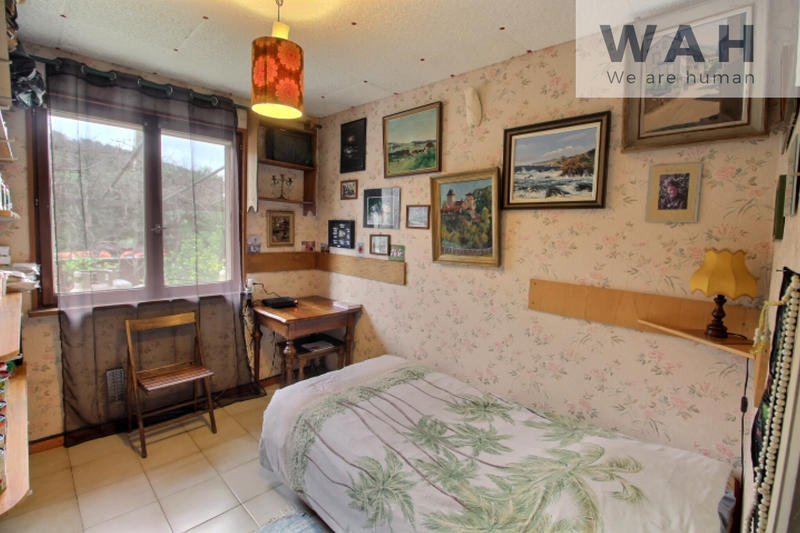 Maison - 143 m² - 7 pièces