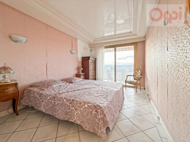 Appartement - 67 m² - 2 pièces