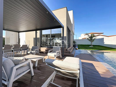 Villa - 140 m² - 5 pièces