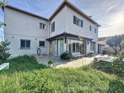 Maison traditionnelle - 105 m² - 3 pièces