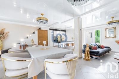 Maison - 142 m² - 6 pièces