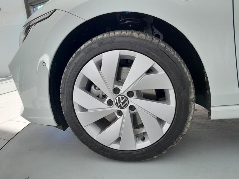 Volkswagen Golf 1.5 eHybrid 204 Dsg6 Vw Edition