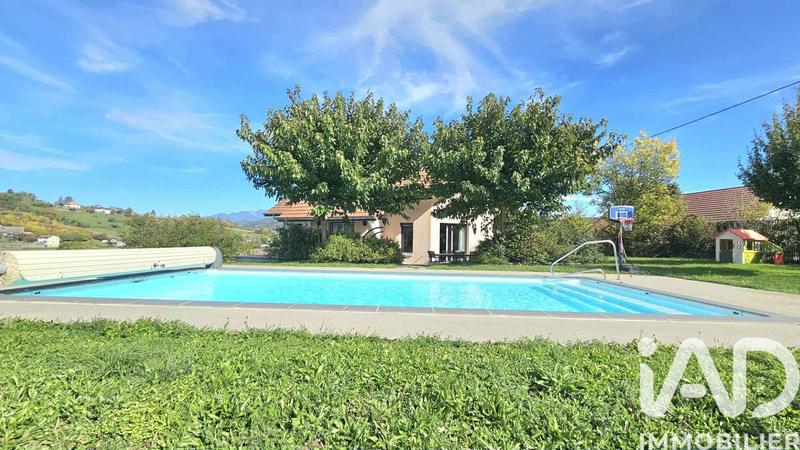 Maison - 136 m² - 6 pièces