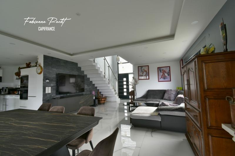 Maison - 155 m² - 6 pièces