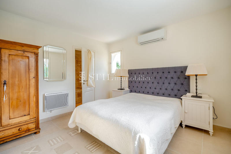 Villa - 314 m² - 6 pièces