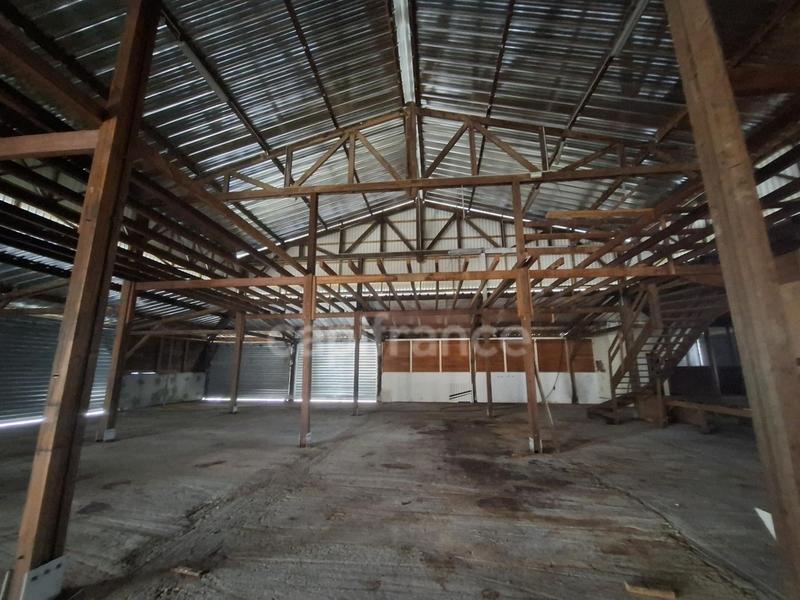 Bureau - 1 000 m² - 9 pièces