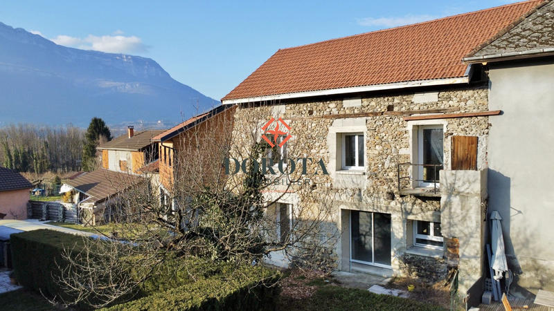 Maison ancienne - 182 m² - 4 pièces