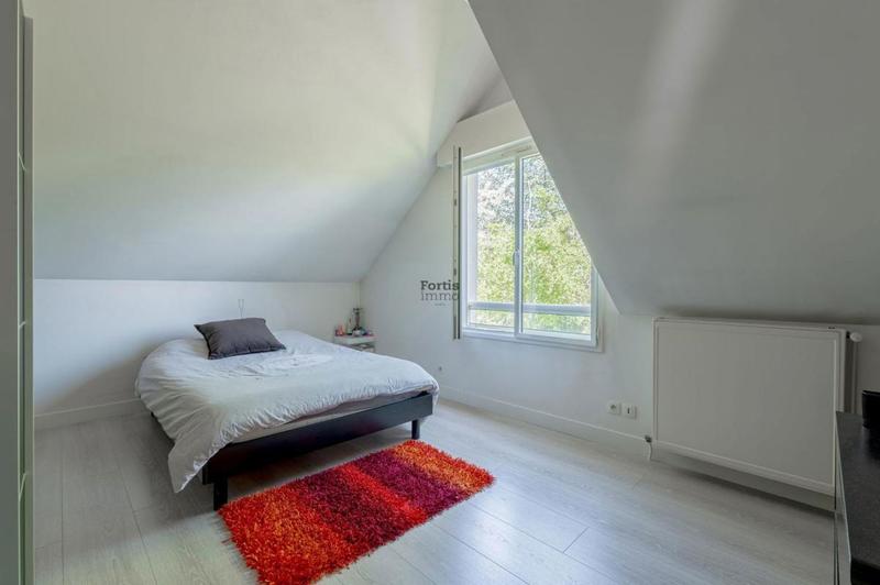 Maison - 231 m² - 5 pièces