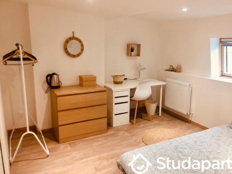 Chambre - 15 m² - 1 pièce