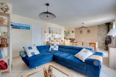 Maison - 95 m² - 5 pièces