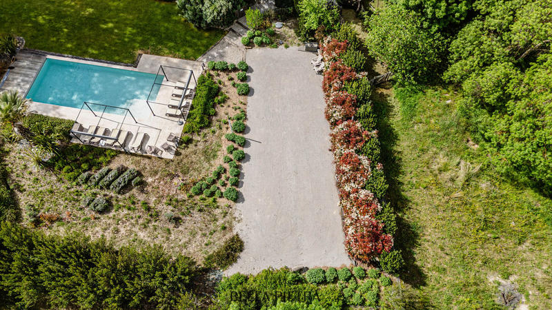 Moulin - 363 m² - 12 pièces