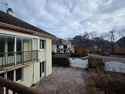 Maison - 179 m² - 7 pièces