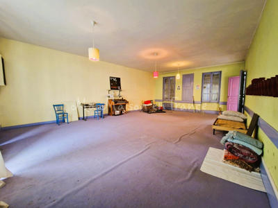 Maison - 250 m² - 12 pièces