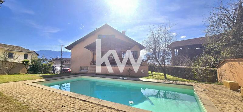 Maison - 145 m² - 4 pièces