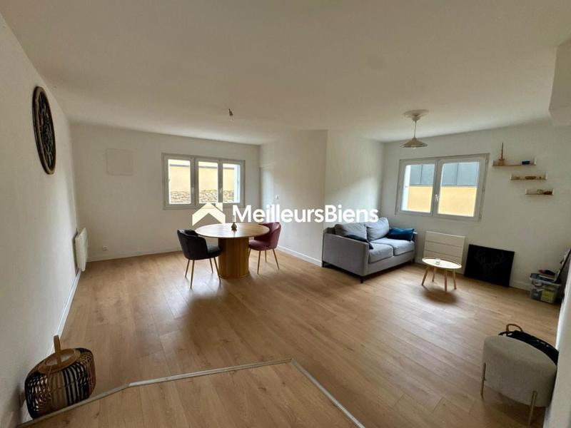 Maison de bourg - 96 m² - 5 pièces