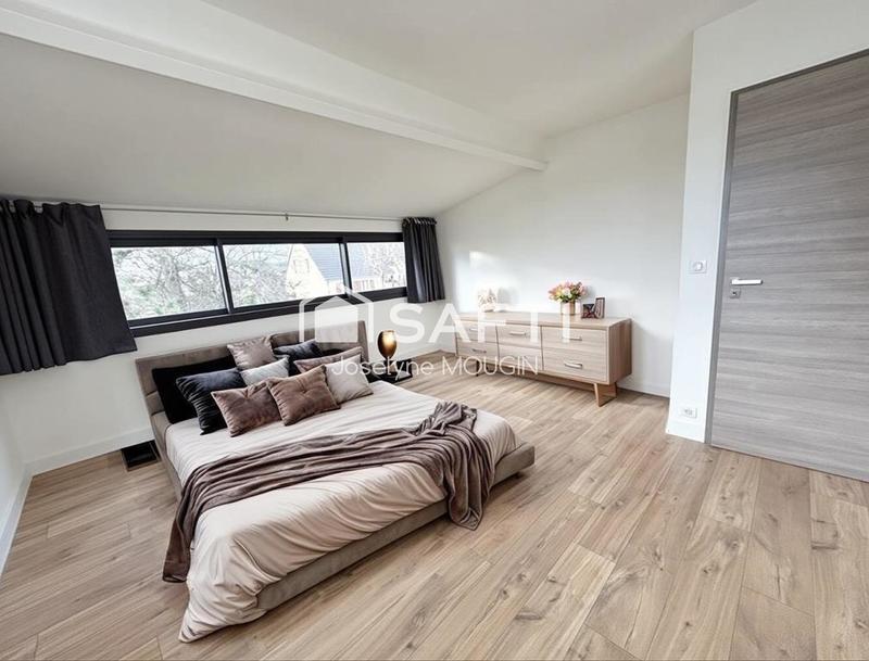 Maison - 181 m² - 7 pièces